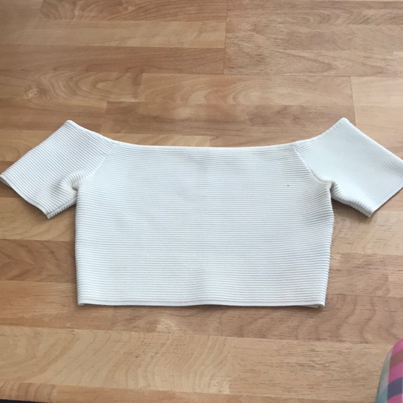 Kendall & Kylie Tops - Kendall and Kylie crop top